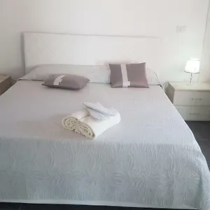 Lilium In Bed & Breakfast